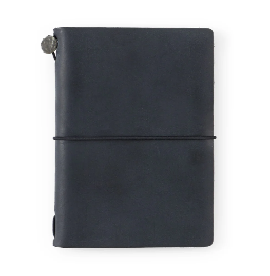 TRAVELER'S Notebook (Passport Size)