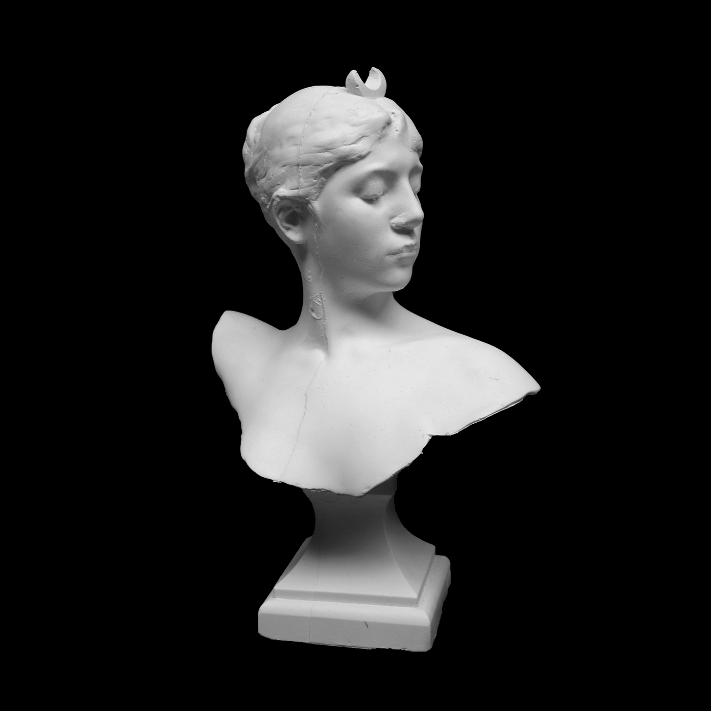 Bust of Diana