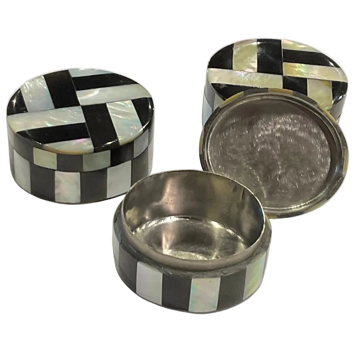 Mother of Pearl and Onyx Oval Pill Box