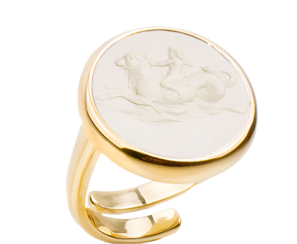 Italian intaglio ring with adjustable band